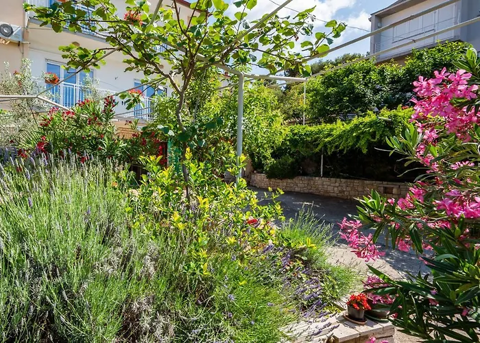 普拉玛里亚公寓酒店